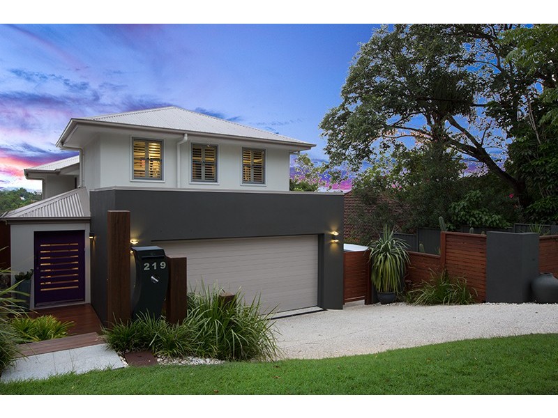 219 Birdwood Tce, Toowong QLD 4066