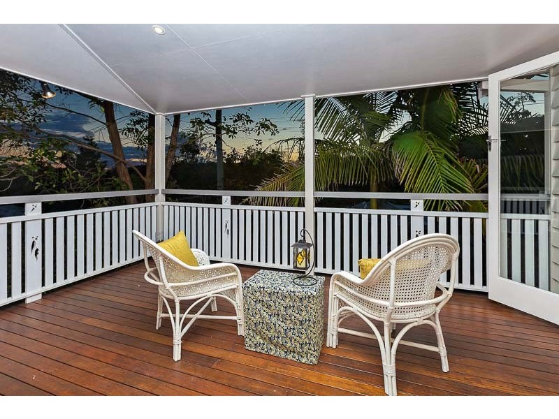 7 Forrester Terrace, Bardon QLD 4065