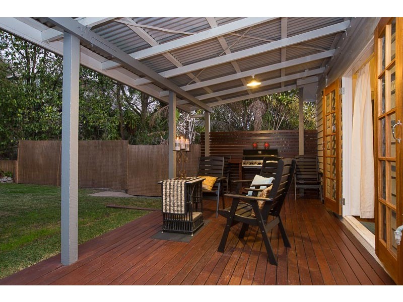 7 Forrester Terrace, Bardon QLD 4065