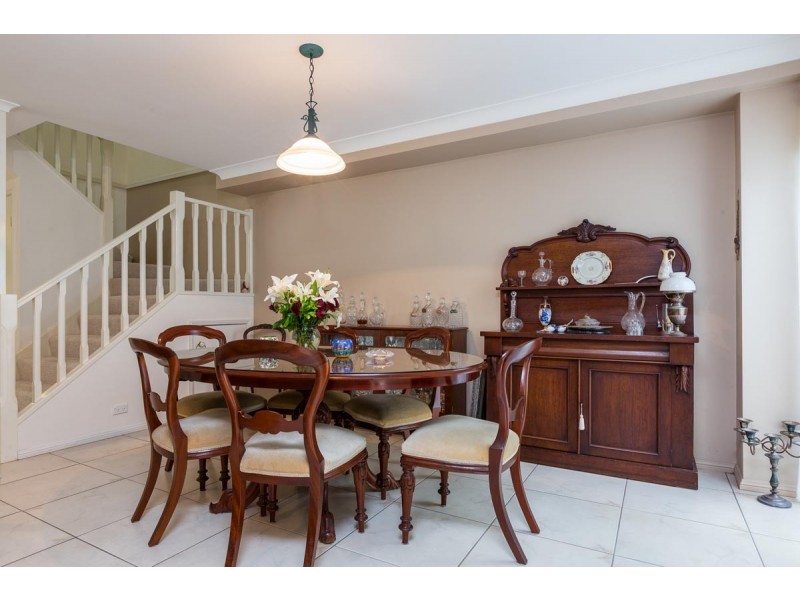 2/28 Carwoola St, Bardon QLD 4065