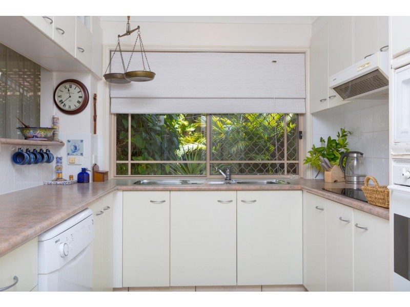 2/28 Carwoola St, Bardon QLD 4065