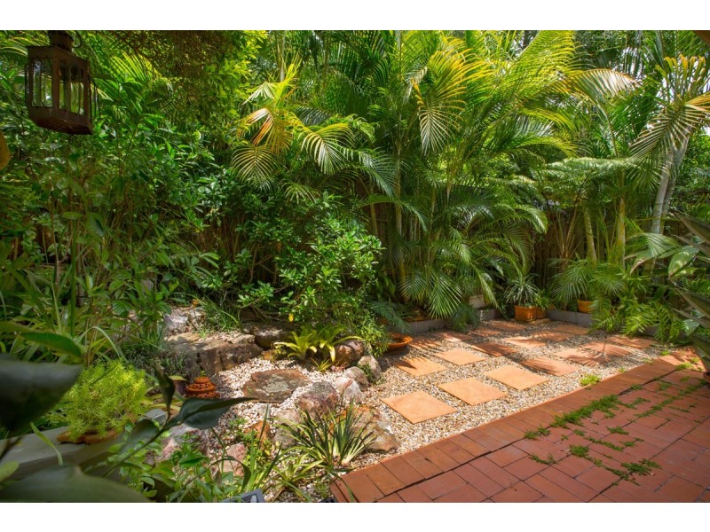 2/28 Carwoola St, Bardon QLD 4065