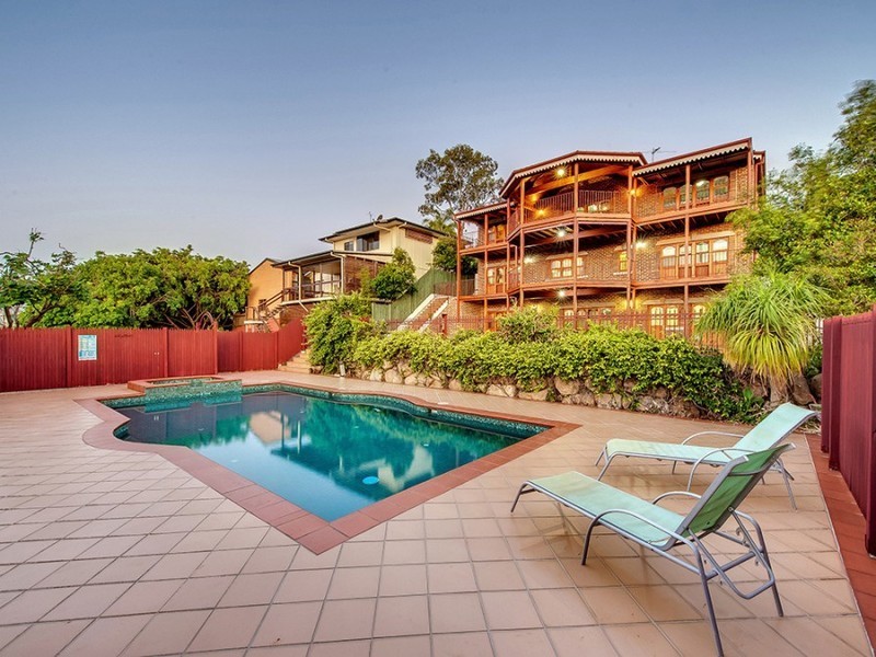 33 Enoggera Terrace, Red Hill QLD 4059