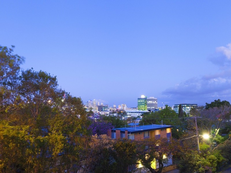 4/7 Challinor Street, Auchenflower QLD 4066