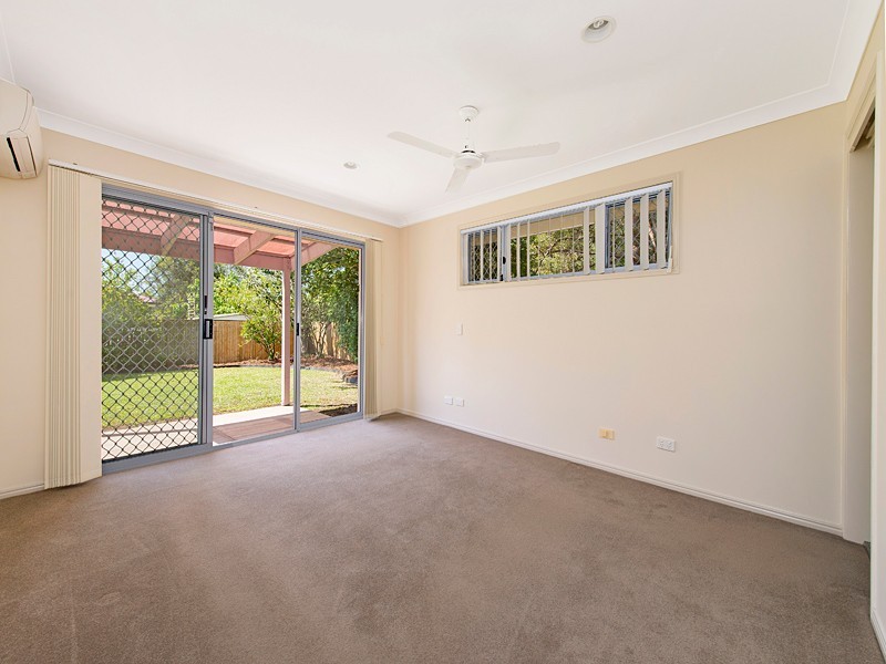 10 Oxford Crescent, Bridgeman Downs QLD 4035