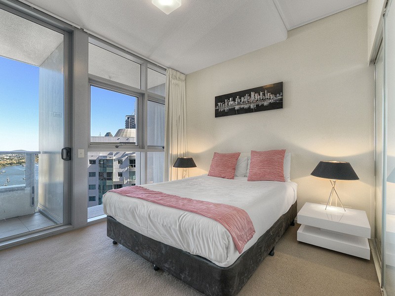 273/30 Macrossan Street, Brisbane City QLD 4000