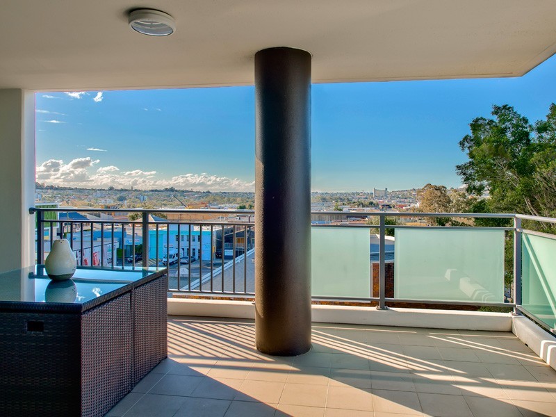 712/8 Hurworth Street, Bowen Hills QLD 4006