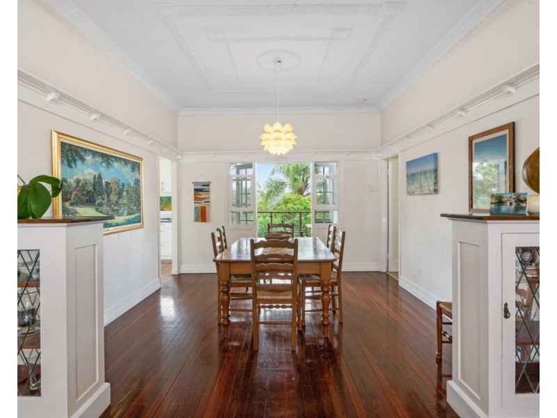 6 Davies Road, Ashgrove QLD 4060