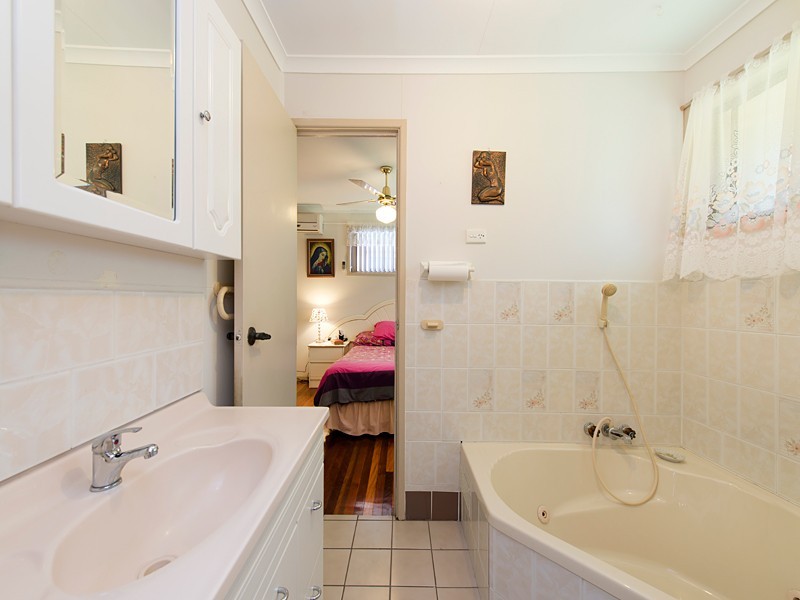 5 Arkana Street, The Gap QLD 4061