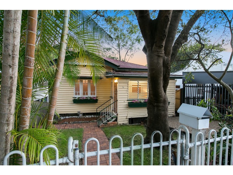 34 Exeter Street, Ashgrove QLD 4060