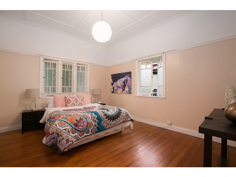 34 Exeter Street, Ashgrove QLD 4060