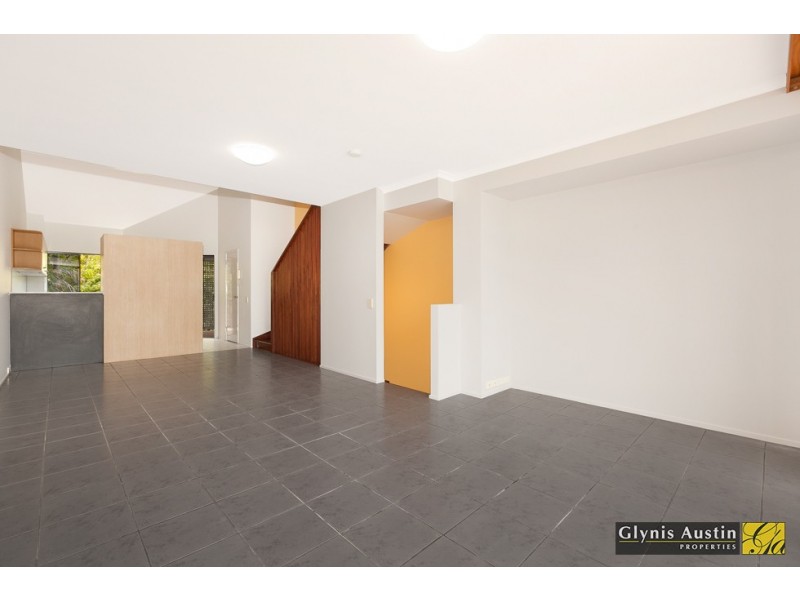 8/37 Thornbury Street, Spring Hill QLD 4000