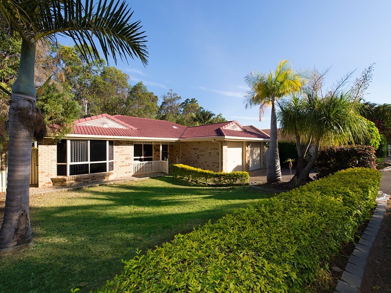 18 Oxford Crescent, Bridgeman Downs QLD 4035