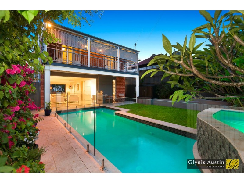 21 Surrey Street, Red Hill QLD 4059