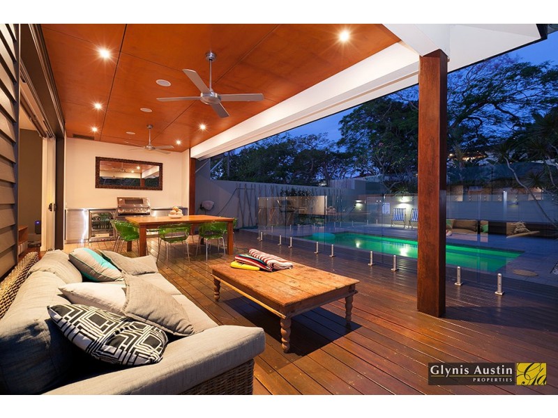 57 Lizzie Street, Bardon QLD 4065