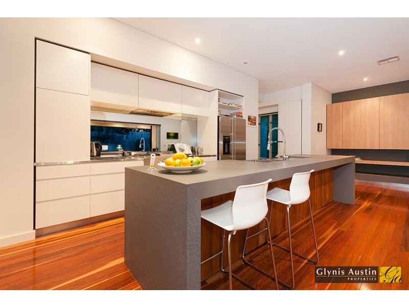 57 Lizzie Street, Bardon QLD 4065