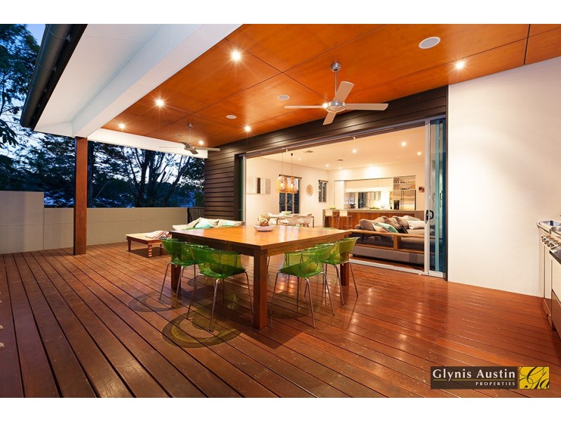 57 Lizzie Street, Bardon QLD 4065