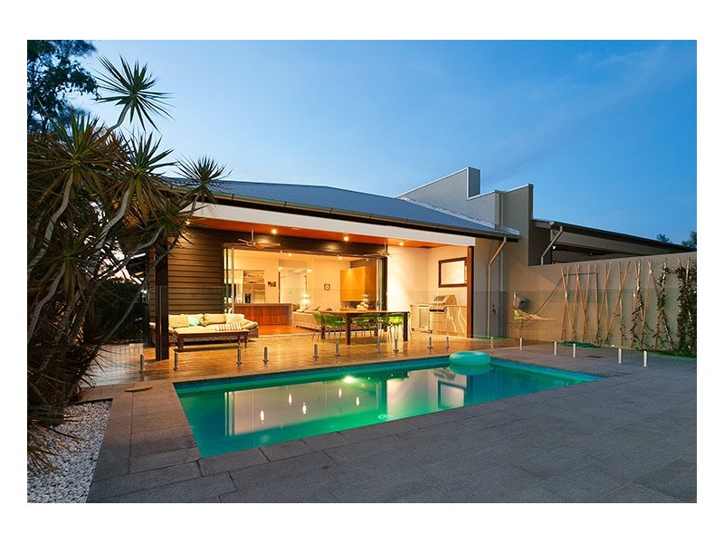 57 Lizzie Street, Bardon QLD 4065