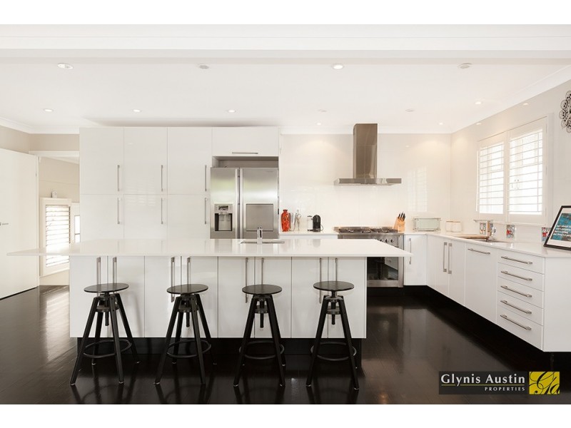 92 Arthur Terrace, Red Hill QLD 4059