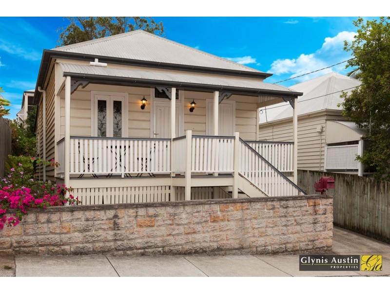 16 Sackville Street, Milton QLD 4064