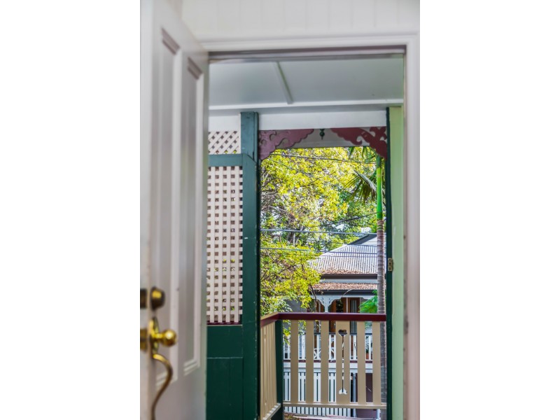 26 Dover Street, Red Hill QLD 4059