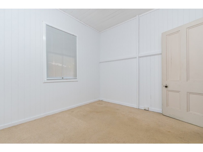 26 Dover Street, Red Hill QLD 4059