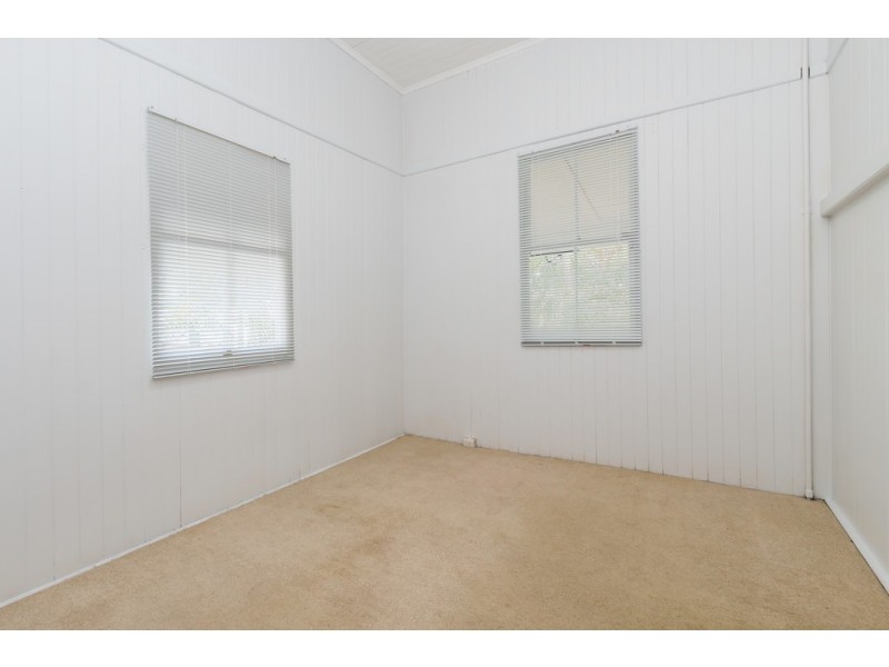 26 Dover Street, Red Hill QLD 4059