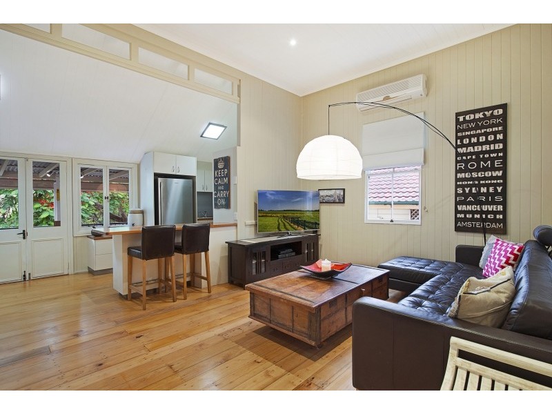 25 Rosalie Street, Bardon QLD 4065