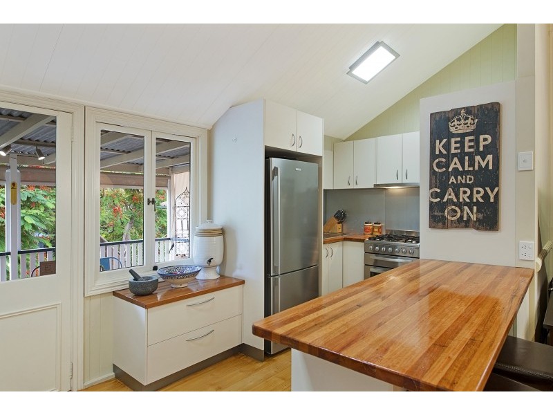 25 Rosalie Street, Bardon QLD 4065