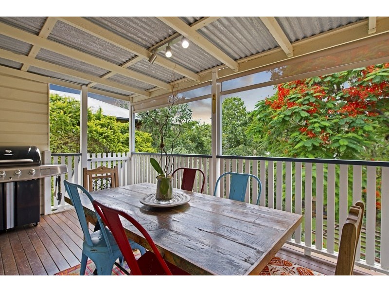 25 Rosalie Street, Bardon QLD 4065