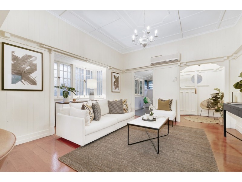 221 Coopers Camp Road, Ashgrove QLD 4060