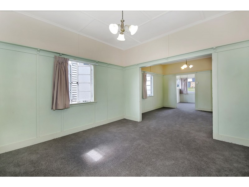 17 Carey Street, Bardon QLD 4065