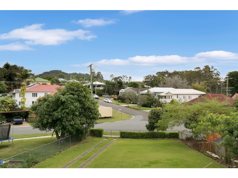 17 Carey Street, Bardon QLD 4065