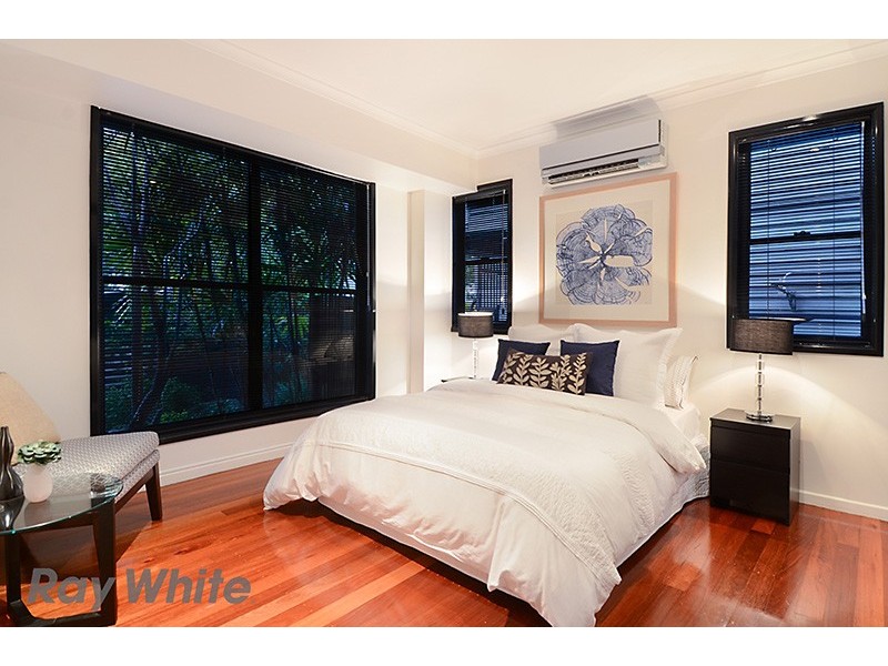 201 Arthur Terrace, Bardon QLD 4065