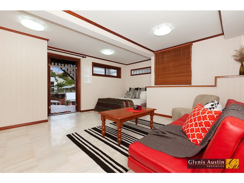 25 Mannion Street, Red Hill QLD 4059