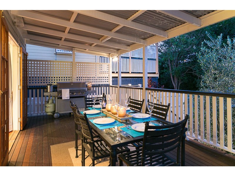 9 Effie Street, Bardon QLD 4065