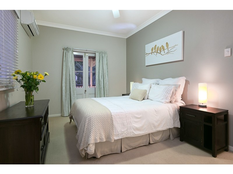 9 Effie Street, Bardon QLD 4065