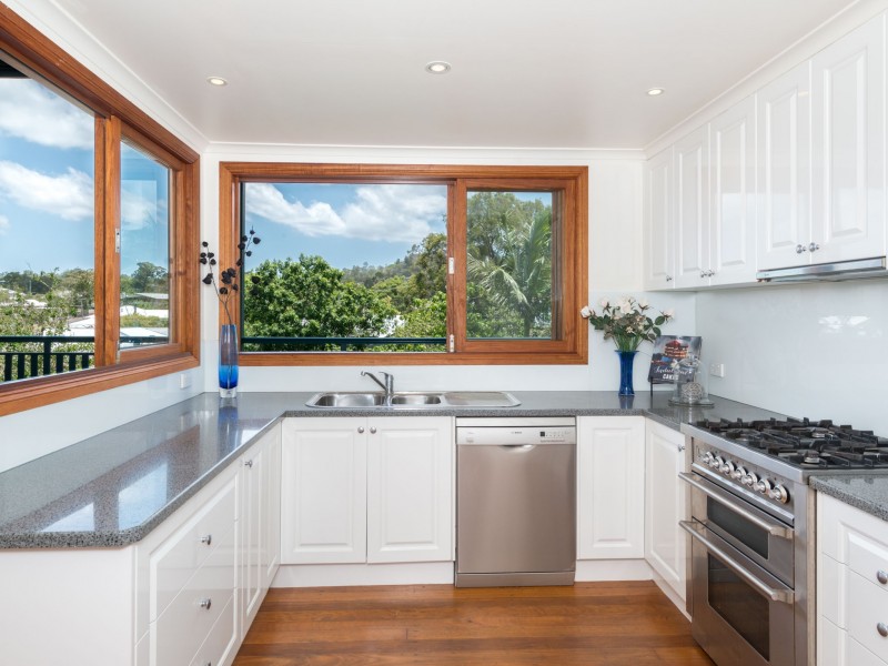 67 Boundary Road, Bardon QLD 4065