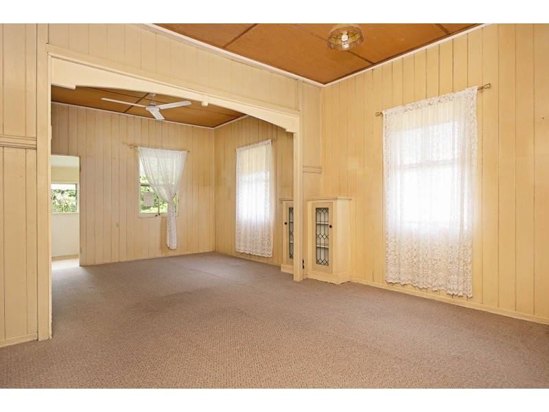 10 Clarke Street, Bardon QLD 4065