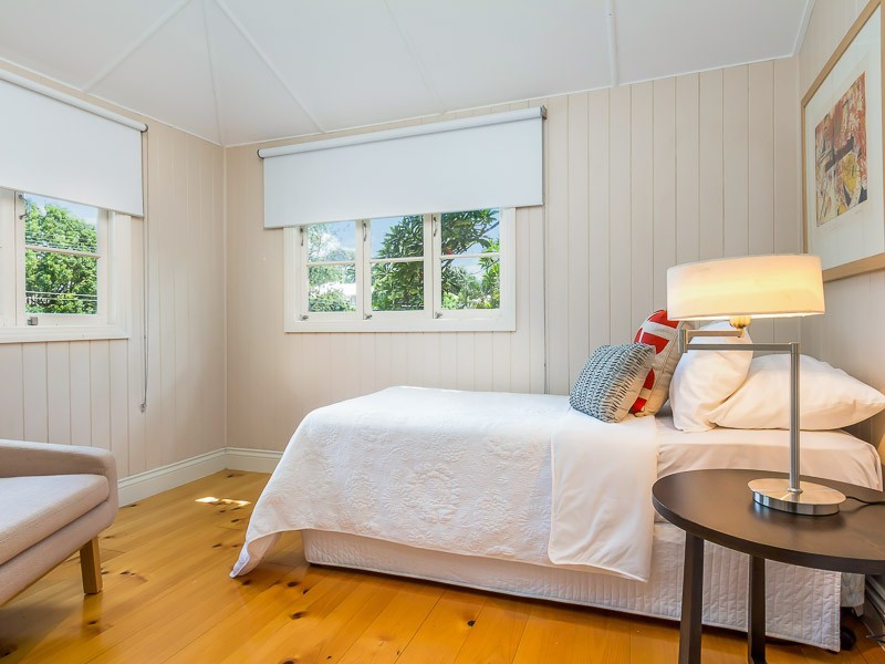 10 Vincent Street, Auchenflower QLD 4066