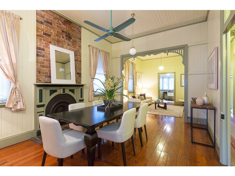 56 Kennigo Street, Spring Hill QLD 4000