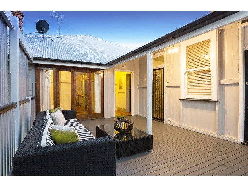 56 Kennigo Street, Spring Hill QLD 4000