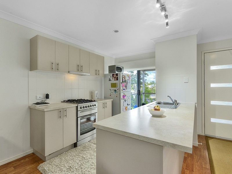 9 Epping Lane, Springfield Lakes QLD 4300