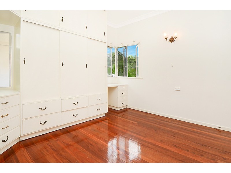 36 Lorward Avenue, Bardon QLD 4065