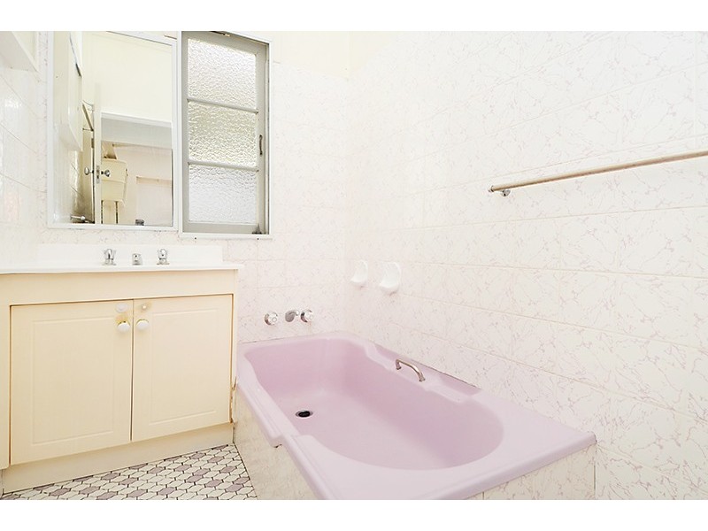 36 Lorward Avenue, Bardon QLD 4065