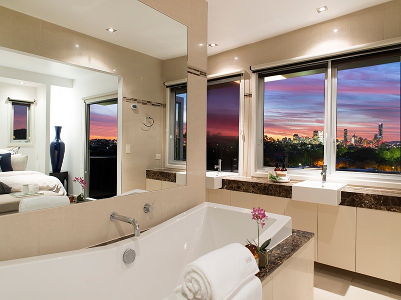 1 Palm Square, Morningside QLD 4170