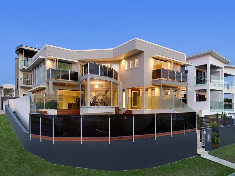 1 Palm Square, Morningside QLD 4170