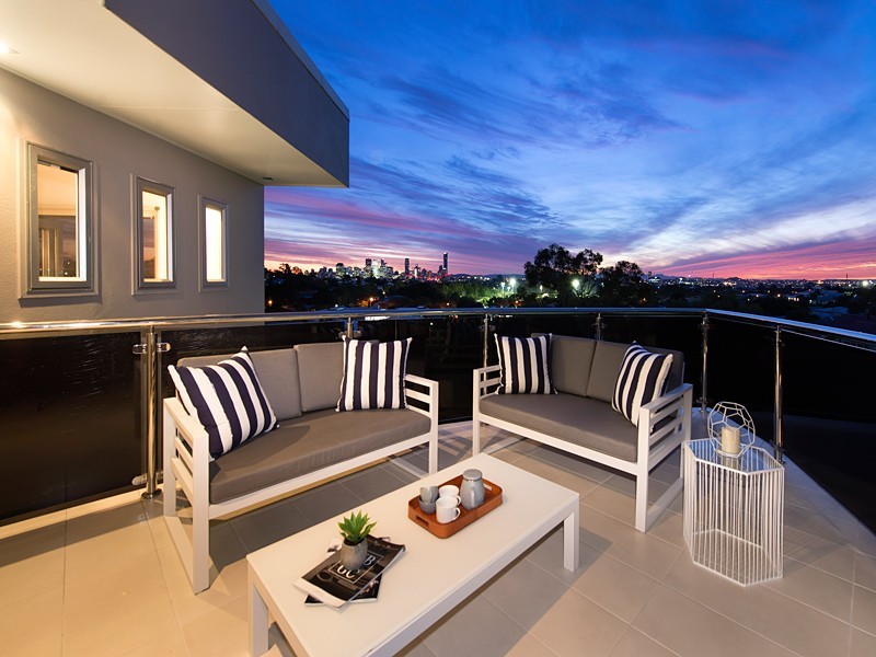 1 Palm Square, Morningside QLD 4170
