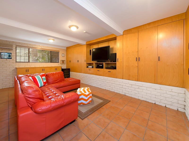 26 Armstrong Terrace, Paddington QLD 4064