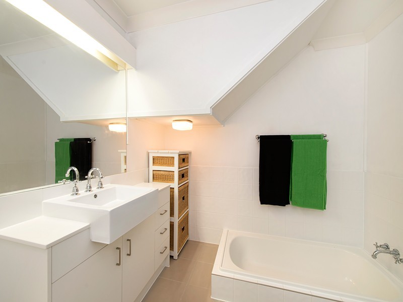 26 Armstrong Terrace, Paddington QLD 4064